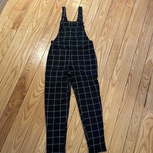 NWT Abercrombie girls overalls.